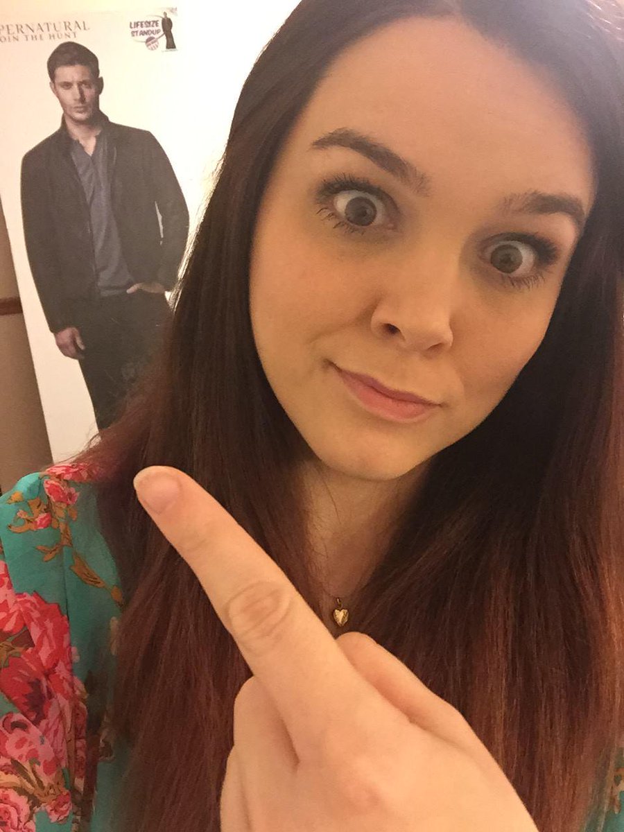 itsnotjustashow's tweet image. Our own @jennlaney #nerdconfession Dean watches over her ready to slay monsters under her bed. #SPNFamily