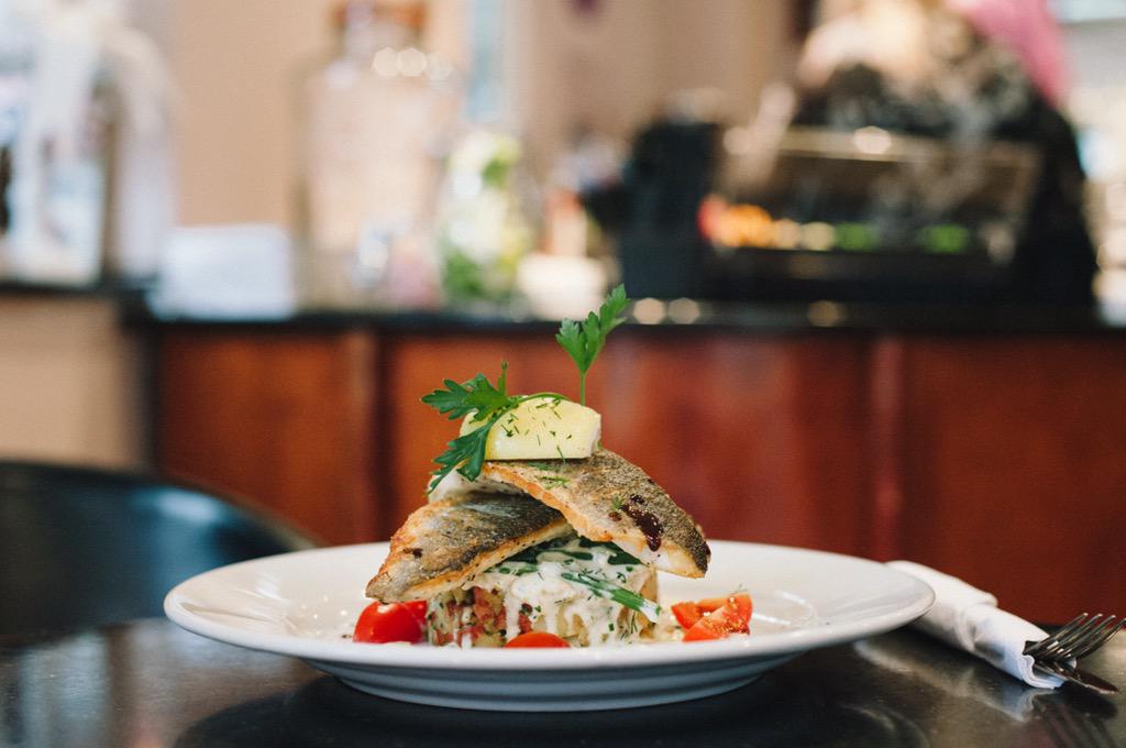 VelvetCakery's tweet image. Book now 01269594269 or Dm @tyfelfed #tyfelfed #cocktailgrill #everysaturday #westwales #ammanford #foodporn #blogpic