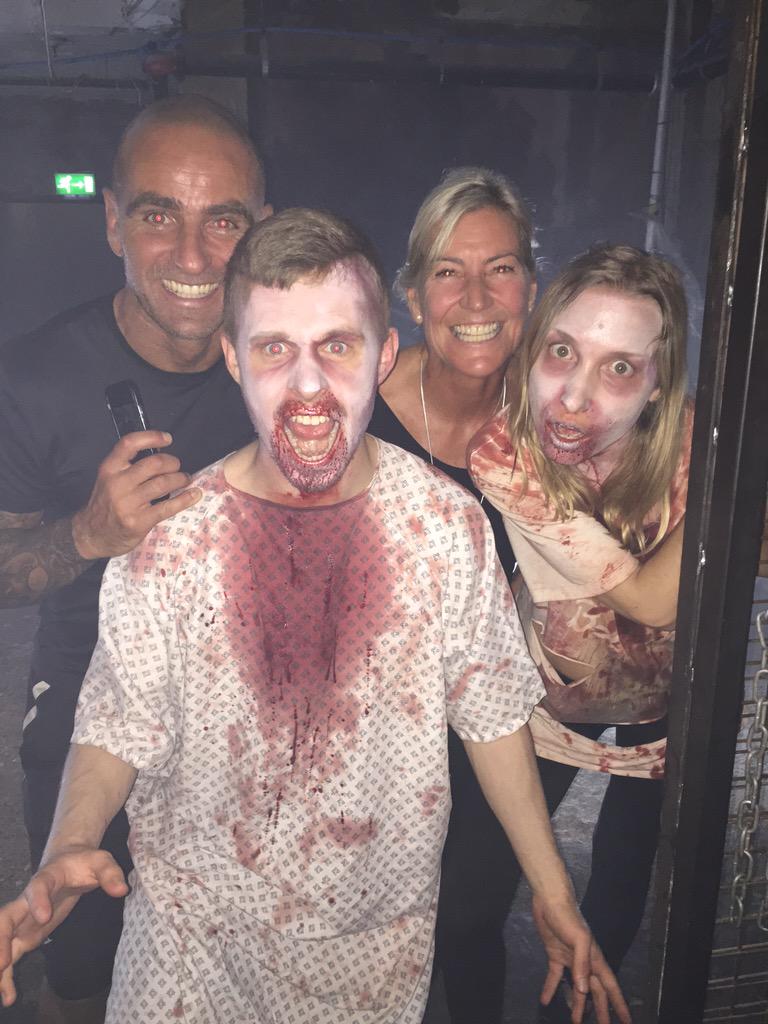 DrewPerrottPT's tweet image. Taking my best bud out for a #healthy night of #Zombies Amazing 2nd time around @GenerationOfZ 👍for finding my phone: