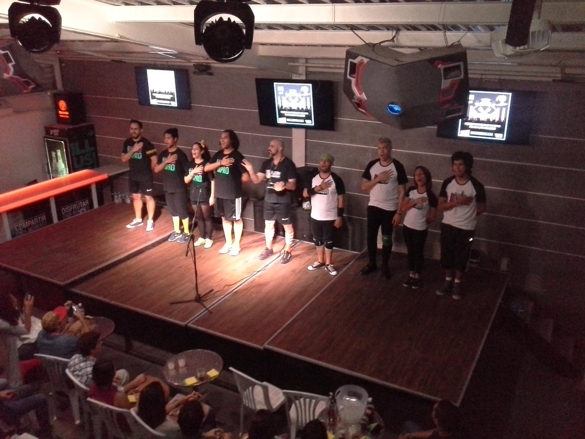 Impromatch's tweet photo. Esto es los Miércoles en @laQuintabart #NochesdeImpro te INVITA a @Impromatch 7pm en mejor #AfterOfice http://t.co/nmqe448bzD