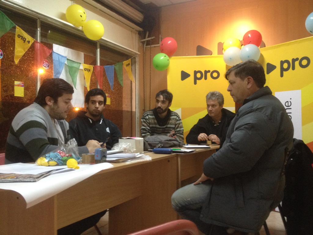 Reunión con nuestros candidatos @expresivoivo y <a href="/mdiazvelez/">Faurecia Metrologia</a> proyectando las actividades de la semana..