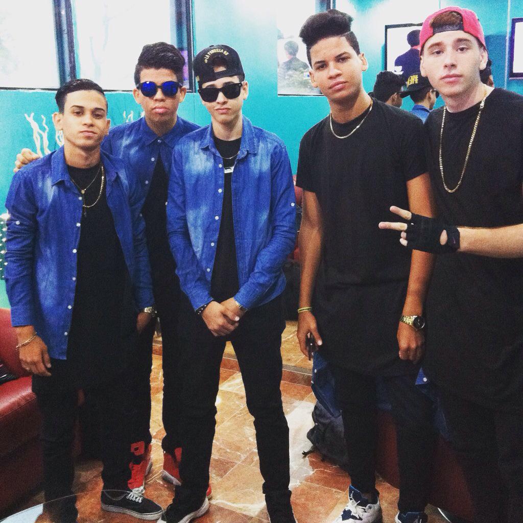 TelemicroHD's tweet photo. En minutos en @DEEXTREMO15 #LaPandillaRDenExtremo15 http://t.co/Ymjr1fAr3v