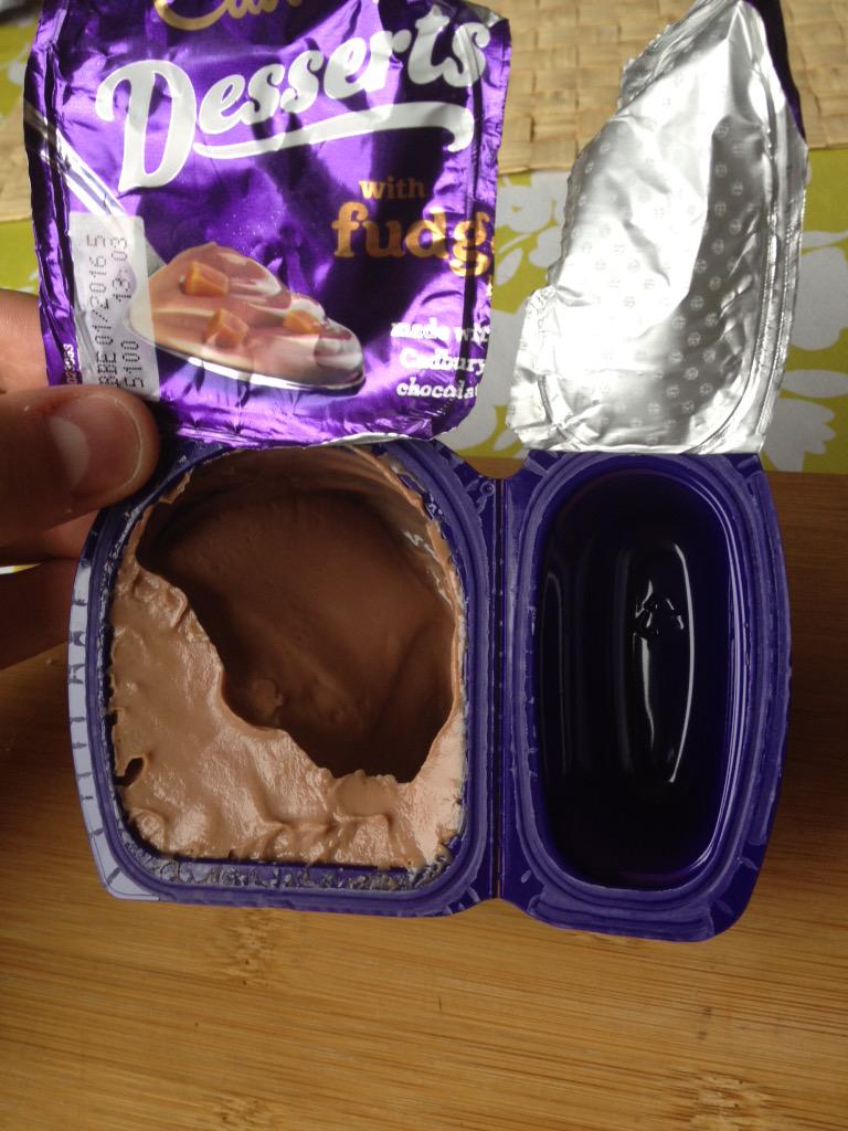 GazHoughton's tweet image. @CadburyUK what's going on with the lack of fudge #FatLadsLikeFudge #FudgeOff #FudgeGate