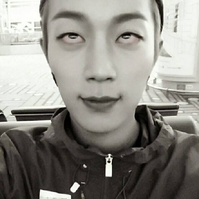 ImaomZaza's tweet image. ดูบิวตี้จีนทำ ขรรมแรง~ บีสท์แลดูง่วงและเพลียมาก555555 #บีสท์เป็นวงตลก