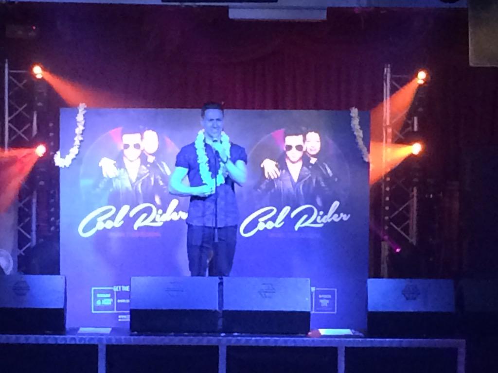 prukali's tweet photo. @CoolRiderLIVE Loving the music!! Even more so the Hawaiian Lei's! @MalibuUK #summer #coolriderlive http://t.co/zxy8ugzMGv