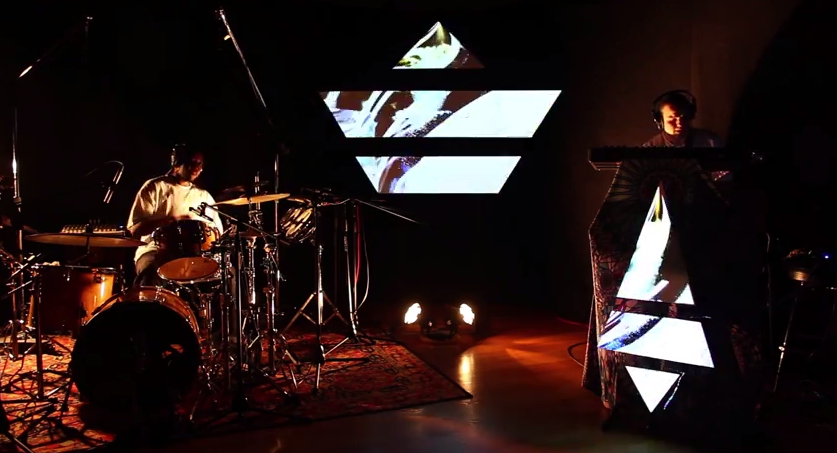 Psydub duo <a href="/TreesChicago/">Trees music</a> drop 5 live videos shot at <a href="/IVLabStudios/">I.V. Lab Studios</a>!

theuntz.com/news/live-psyd…<==#Blottopia 7/18