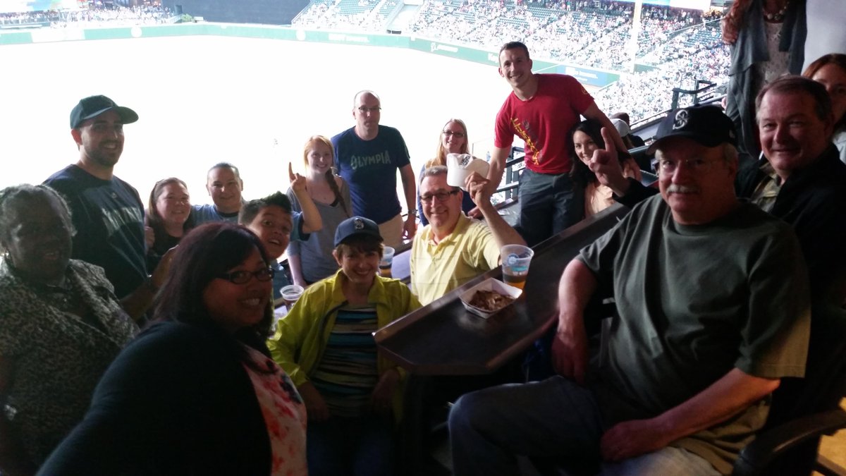 Team Moneytree rooting on the <a href="/Mariners/">Seattle Mariners</a> . #TrueToTheBlue