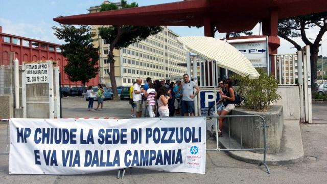 mariomonfrecola's tweet photo. @HP_Italia mi licenzia (insieme ai miei 160 colleghi) #hpemergency @demagistris @matteorenzi http://t.co/IGCO9ErswZ http://t.co/znnSOTZ3MN