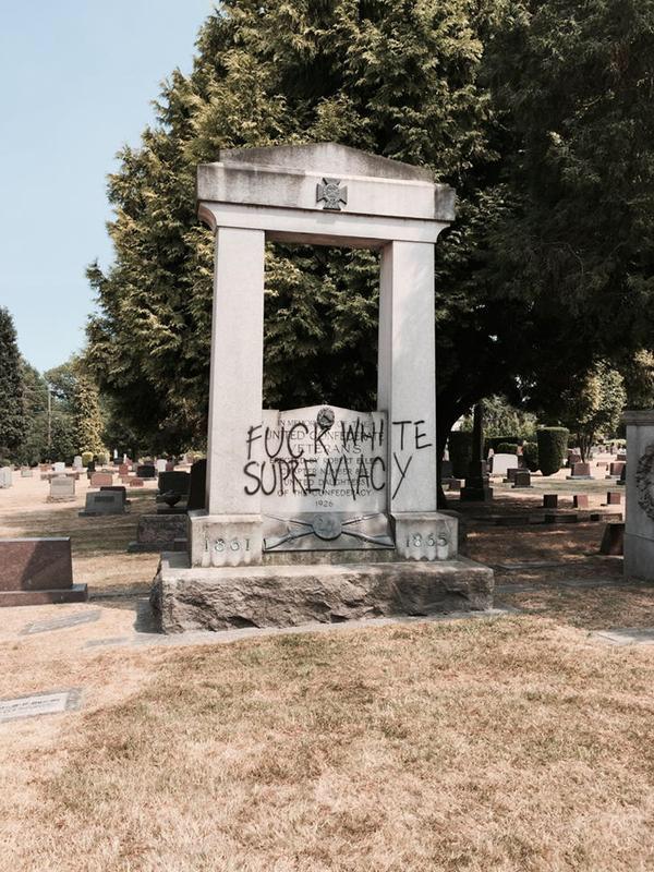 trueblackresist's tweet image. Confederate Grave Site and Monument Seattle  because #blacklivesmatter #blackoutwhitesupremacy #blacktwitter