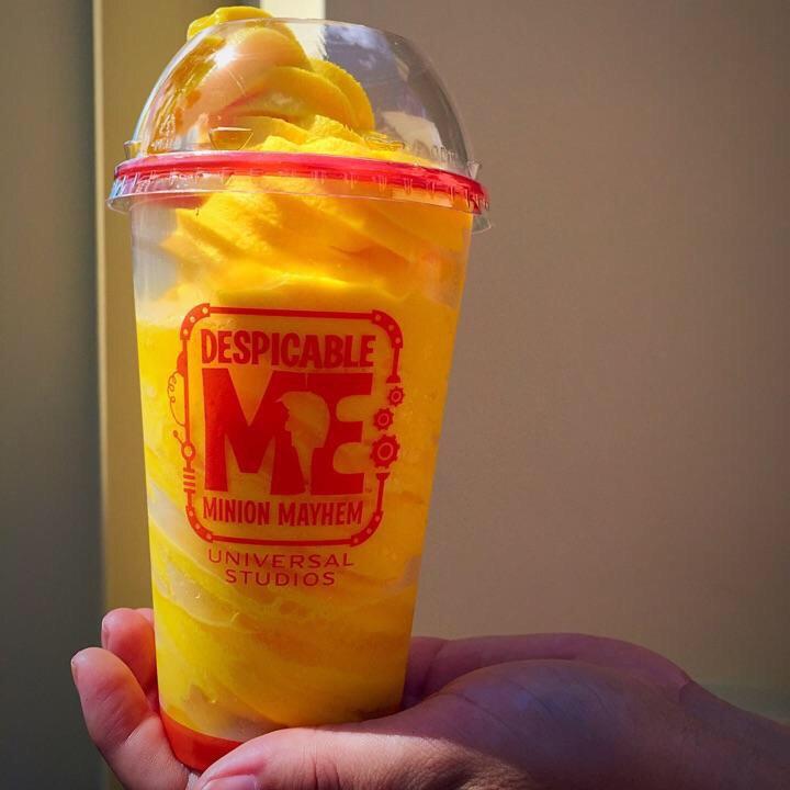 Retweet if you wish you were sipping on a #MinionMayhem Freeze Ray Smoothie in #UniversalStudiosFlorida!