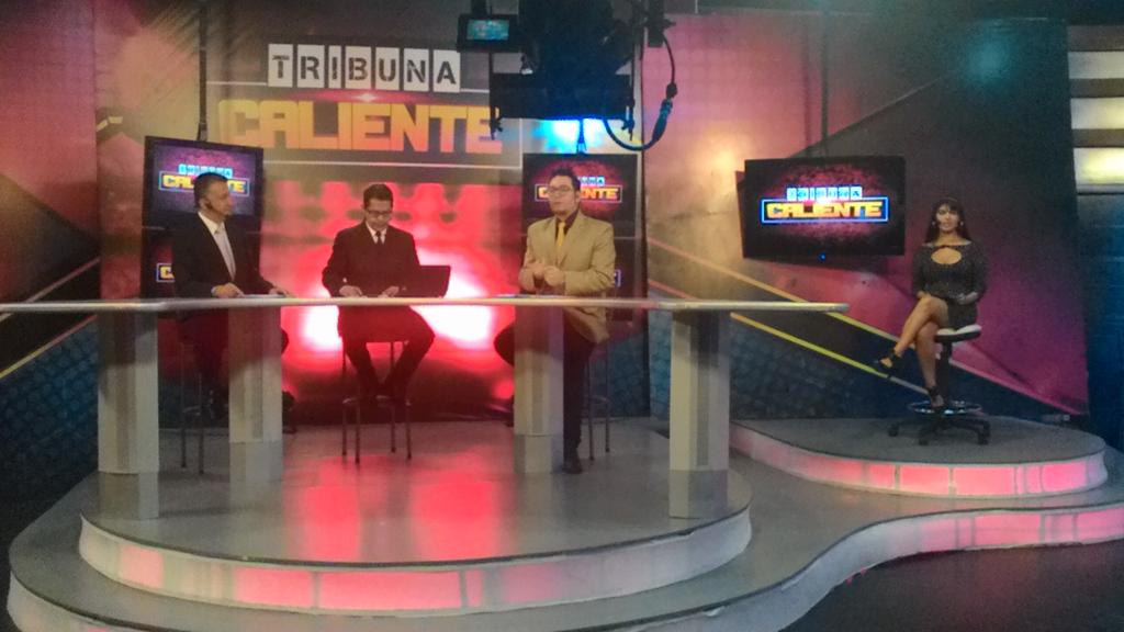 Javier_arcj's tweet photo. #tribunacalientertu excelente programa http://t.co/HTPkyK792u