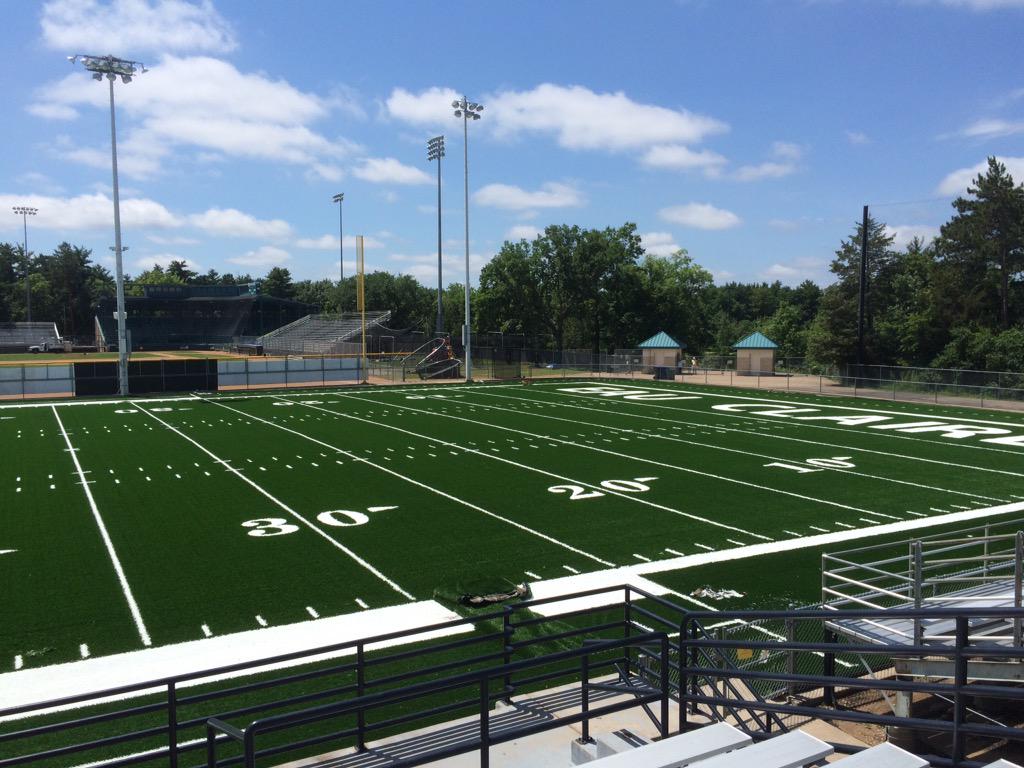 DanSchumacherAD's tweet photo. @BlugoldFootball New turf almost done at Carson Park! Thank u @CityofEauClaire @EC_CityManager for your hard work! http://t.co/ocQuUGwgat