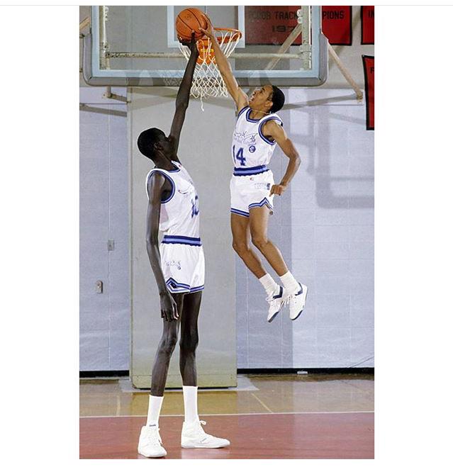 Happy Birthday to Spud Webb, un gigante de 1,70 metros  