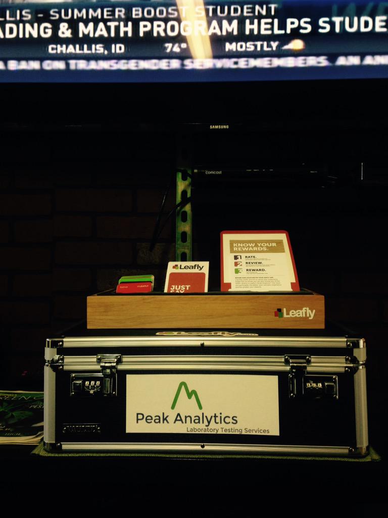 SAFEPATIENTNET's tweet photo. Get your #MMJ tested through Bellingham's leaders Peak Analytics! Only $40? Drop off @SAFEPATIENTNET, 3 day rush!! http://t.co/plHqQKvRZS