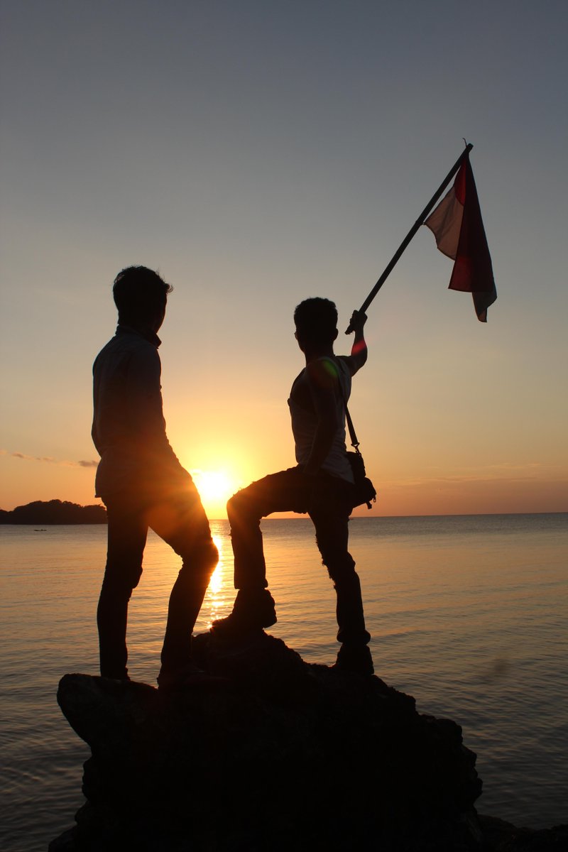 mantap bener sunset nya tadi sore..