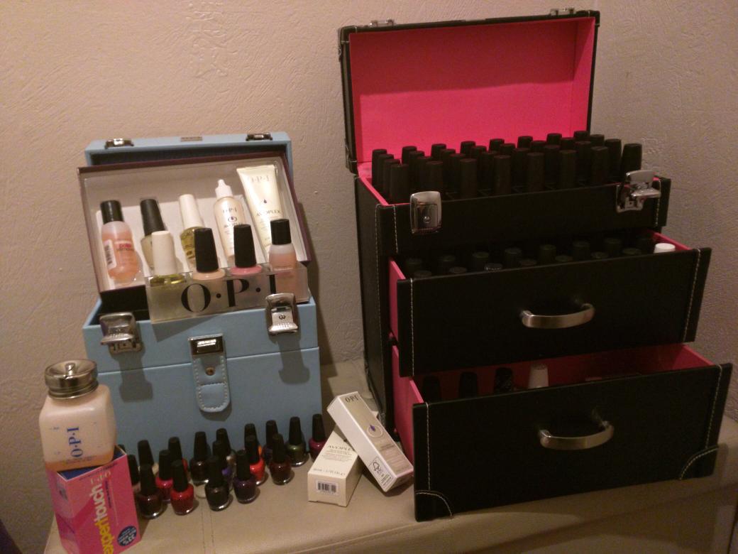 Jord_Marve's tweet image. As promised @SiobhainOPI here is my #OPICollection (I do have another 2 small cases) but this is opi only my fave! X