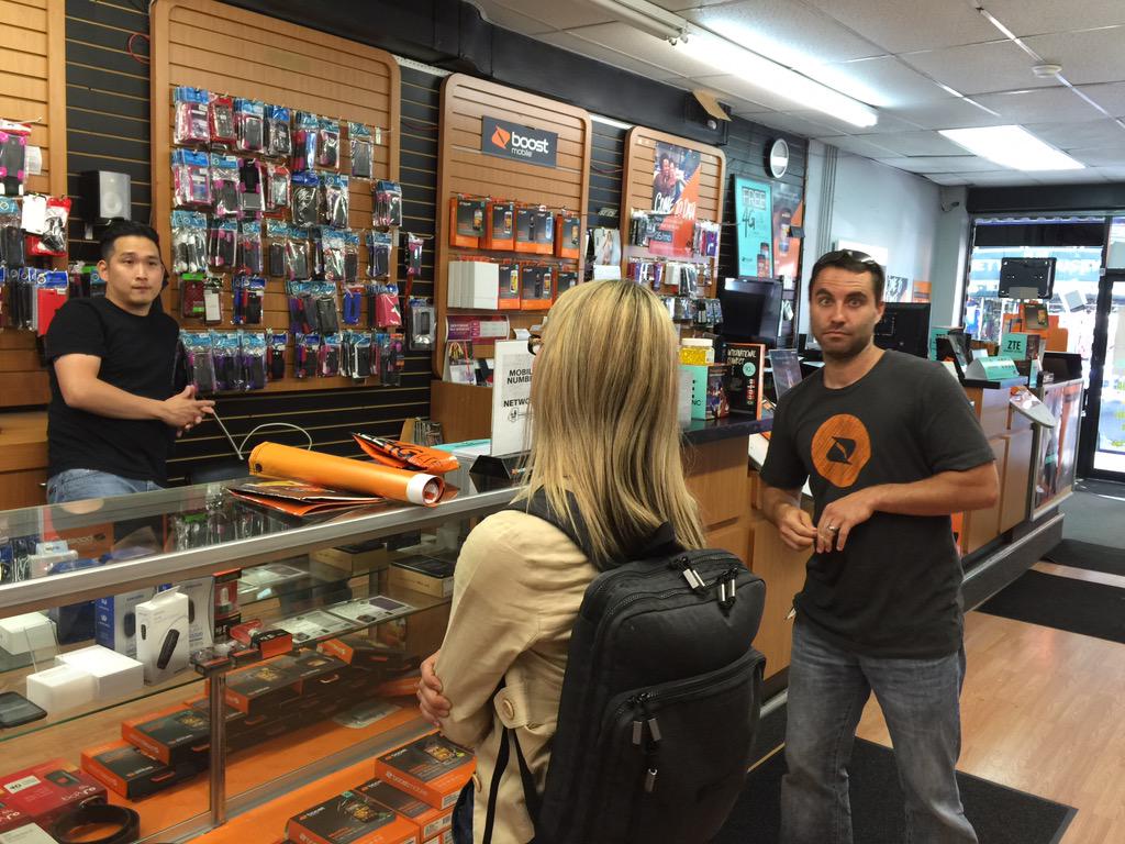 vtruongcao's tweet photo. all over the place 😱🌆 @NickNziwczyn @Vsuther1 @shawnatspg @Wads20 #slashingthehood 🙅🏼💃🏻🎤#SYBiH #GettingBetterEveryday http://t.co/bDgIL5PFU2