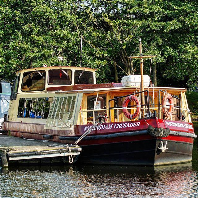 NG4 online tweet media