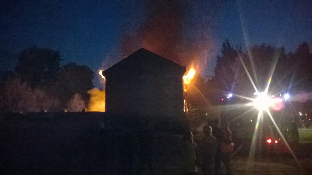 Deg grausts Maskavas ielā. @BreakingLv