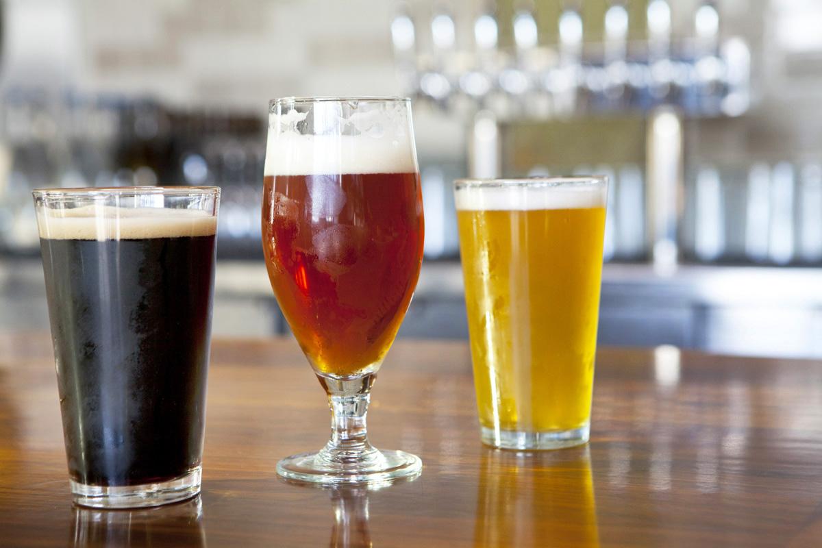 miva's tweet photo. .@EcommerceOnTap TONIGHT at L.A's @eaglerockbrew w/ @5DSpectrum President De Lvett. #Beer on Tap #Ecommerce on Topic! http://t.co/gGLDOQvR3z
