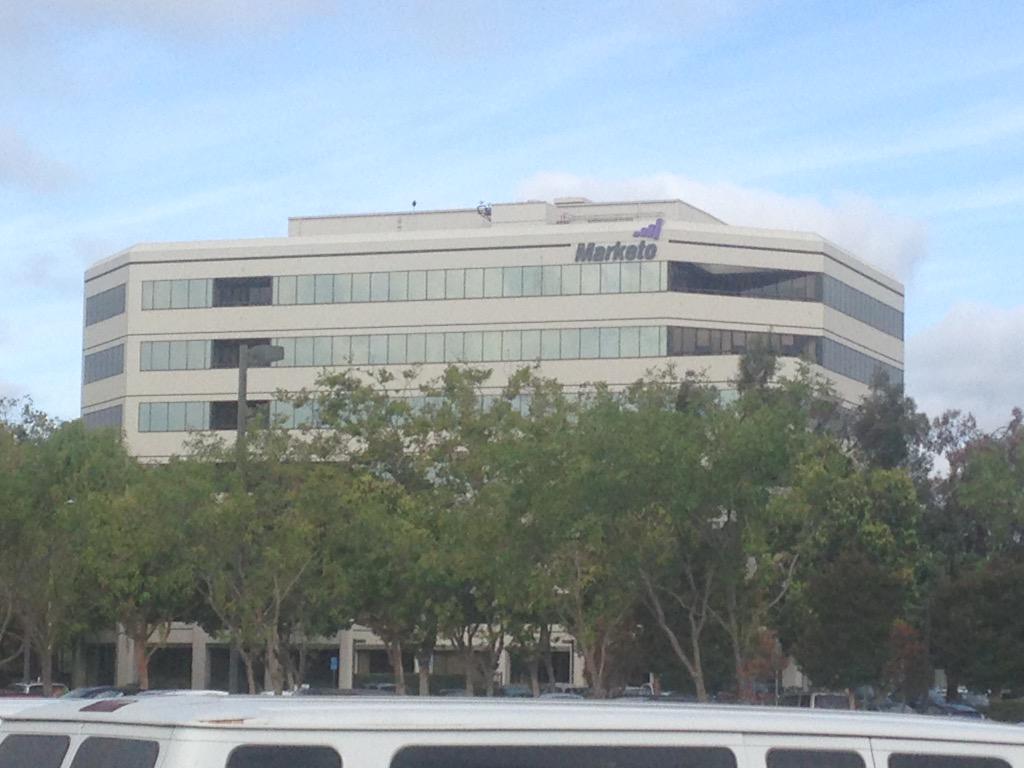 karinalytics's tweet photo. Great #firstday @marketo #headoffice! http://t.co/qYUHmuDQTj