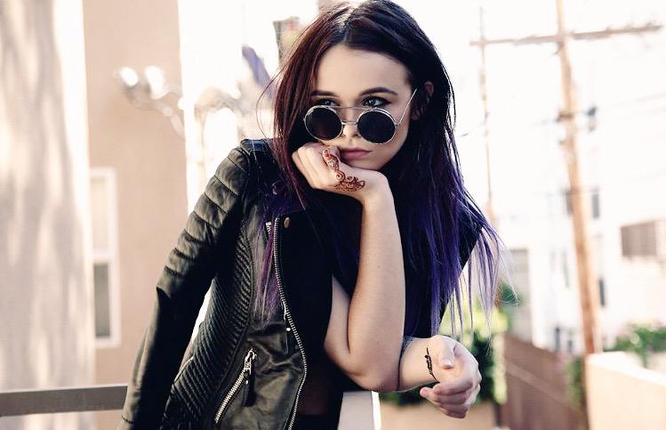 НЛО прилетело и украло описание.