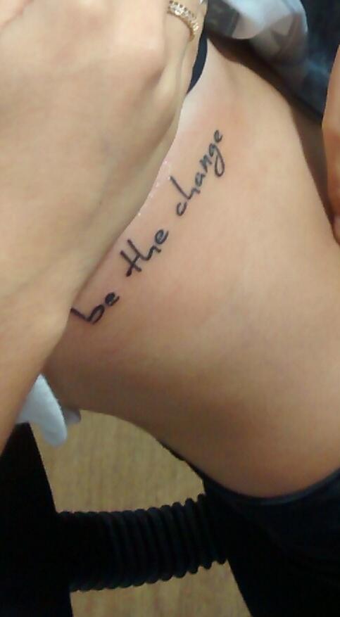 problemia's tweet image. Quer ficar melhor? Fique. Não espere que alguém venha fazer isso. Comece por vc, faça por vc e seja sua mudança!!!