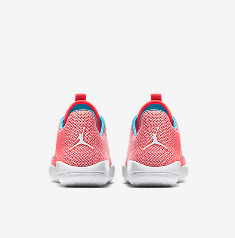 SneakPosts's tweet photo. The GS Jordan Eclipse "Tidal Pool" is NOW available on NDC here: http://t.co/FJL0gQGhgY http://t.co/SPu834PHGJ