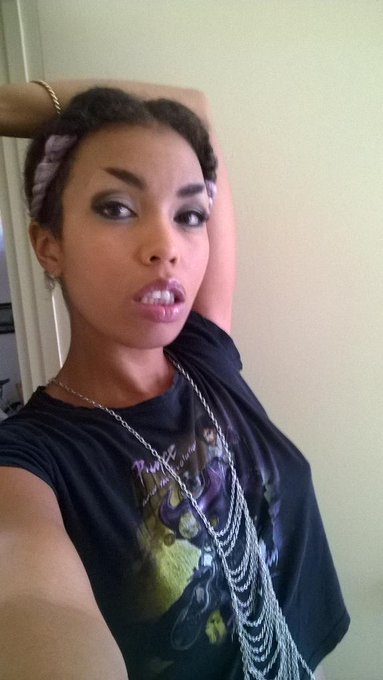 Getting all dolled up for Satan. http://t.co/uwce76pZTG