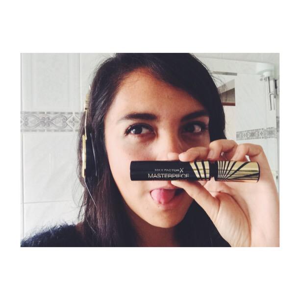 jenydeny's tweet photo. Hoy probé @maxfactormx #MasterpieceTransform y me preguntaron que si traía pestañas postizas 🙈 ¿quién quiere una? 😊👀 http://t.co/GIk2IesAFX
