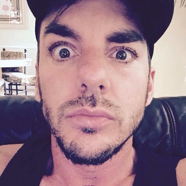 DeniseShimmin's tweet photo. This is how I look...fighting sleep 😂😂
So I say goodnight to you all
Sweetest of dreams 😴💤⭐️ http://t.co/pbw4BNOOuS