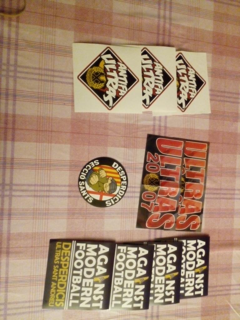 david_pegatas's tweet photo. Sorteo de estas pegatas;
Condiciones; RT+ Follow
El ganador se dará al llegar a los 50 RTs. http://t.co/dGKeiumInU