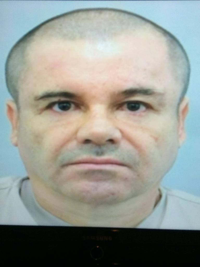 VivirSelva's tweet image. &quot; #MePongoSentimental cuando veo que el #Chapo se parece a Lex Luthor! &quot; @EPN ...