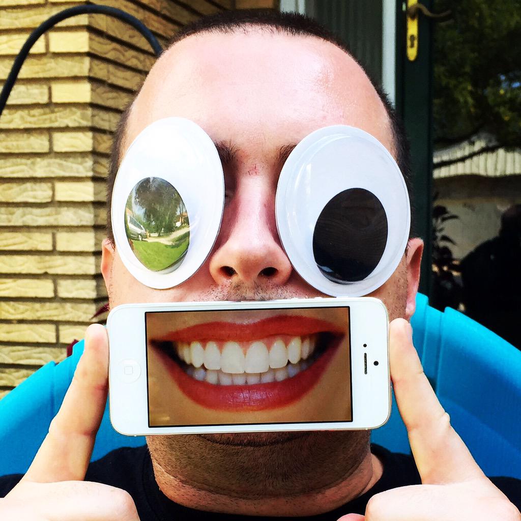 Self Portrait

#EverythingIsAnimals #chicagostreetart #selfportrait #selfie #smile #happy #notcamping