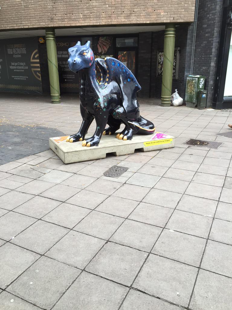 bullensjeweller's tweet image. It's quiet in @NorwichLanes this morning just us &amp;amp; the dragon @GoGoDragons2015
