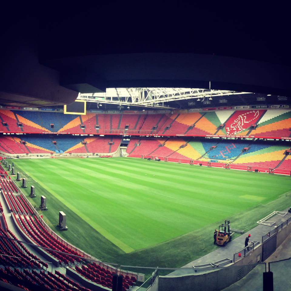 Scherponline's tweet photo. Today's office - PZ http://t.co/BLZee9kQLq