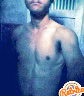 nisangurung18's tweet photo. #bathroomselfie though #6abs processing :-D http://t.co/H15MmH6k34