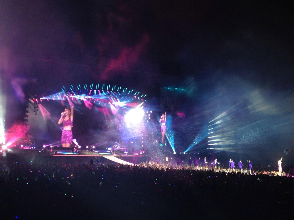 SarahPeer's tweet photo. The concert is over &amp; it was one of the best I've been to yet!! @taylorswift13  you did an amazing job!! #1989TourDC http://t.co/S1gaixjcCf