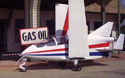 DominicACarbone's tweet photo. If they had told me you can have either a college degree or a mini jet airplane. Me: Hello! jet airplane! http://t.co/0ynGd3d3wE