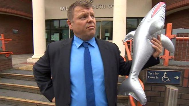 "I'm a bit deflated, to be honest"

Inflatable shark attack fan has been convicted

Full story bbc.in/1O7acP3