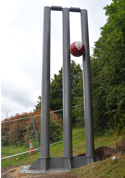 DerbyshireCCC's tweet photo. #TheStumps are up on the Pentagon Roundabout. Have you seen them yet? #WereBackingTheBid @BriggsofBurton http://t.co/M2mMm5xVGI
