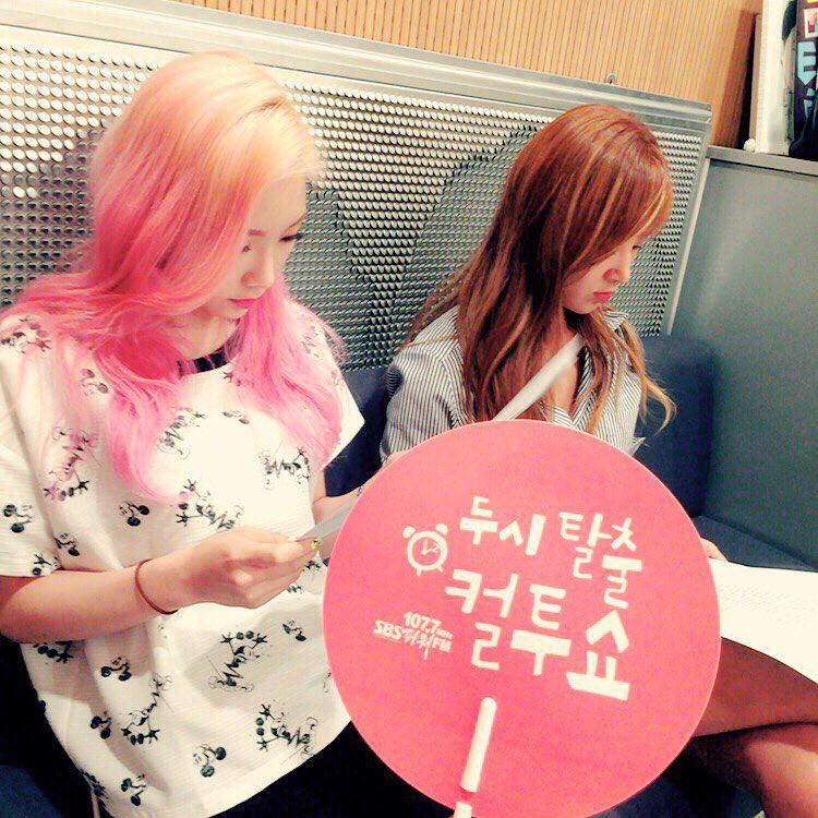 [PIC][14-07-2015]TaeYeon - Tiffany và Yuri xuất hiện tại "SBS Power FM 107.7MHz Cultwo Show" vào trưa nay CJ2aHmXUYAAAZt_