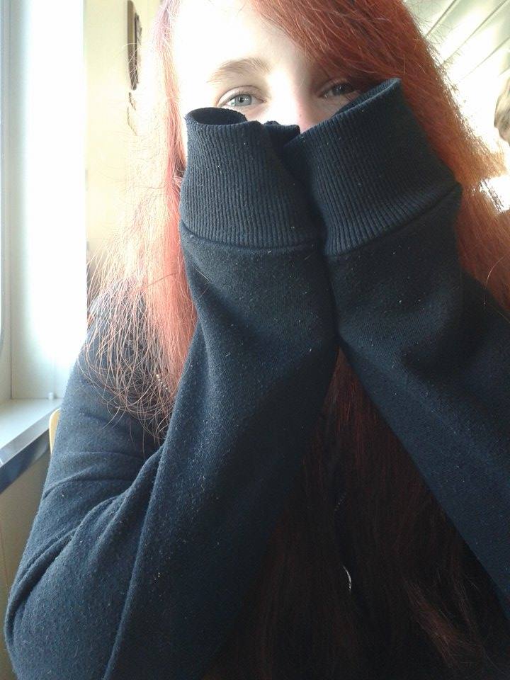 YourUndeadAngel's tweet photo. The crimson haired teen sighs, trying to smile through her tears."So... Lonely..."  #WriterRp #OpenRP #OpenDM http://t.co/Av0d1w28up