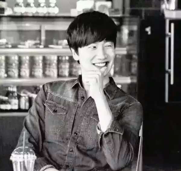 Happy birthday to prince Asia Lee Kwang Soo 