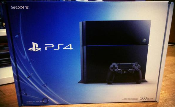 DailyGlVEAWAYS's tweet photo. GIVING AWAY PS4 bundle
Enter:
- RETWEET this
- FOLLOW @EonCanucK
- Subscribe to http://t.co/I1vJdz2C13 http://t.co/LyhZELo5lG