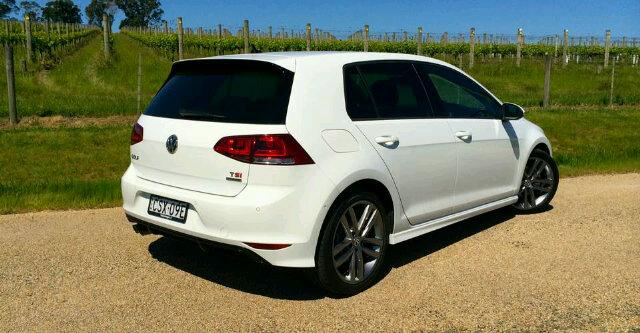 ThemkocEvidence's tweet photo. I think this VW is the most suitable for me this 2015@AutoTraderSA http://t.co/hsJPPiwomq