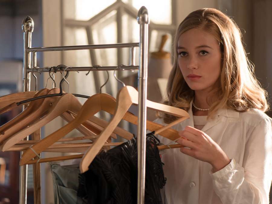 VelvetOficial's tweet photo. Primeras fotos de @CharrVega como Lucía Márquez en la nueva temporada de #Velvet http://t.co/gg47tXfaoL http://t.co/DzDcpi5xwm
