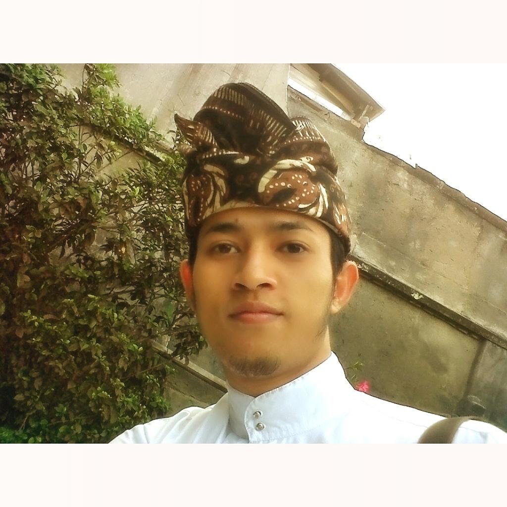 Agung_Arts's tweet photo. Lomba foto selvie #balitv  Mohon dukungannya  untuk memberikan like-nya dengan follow instagram @balitv  dan like http://t.co/xtxPIX7Yjb