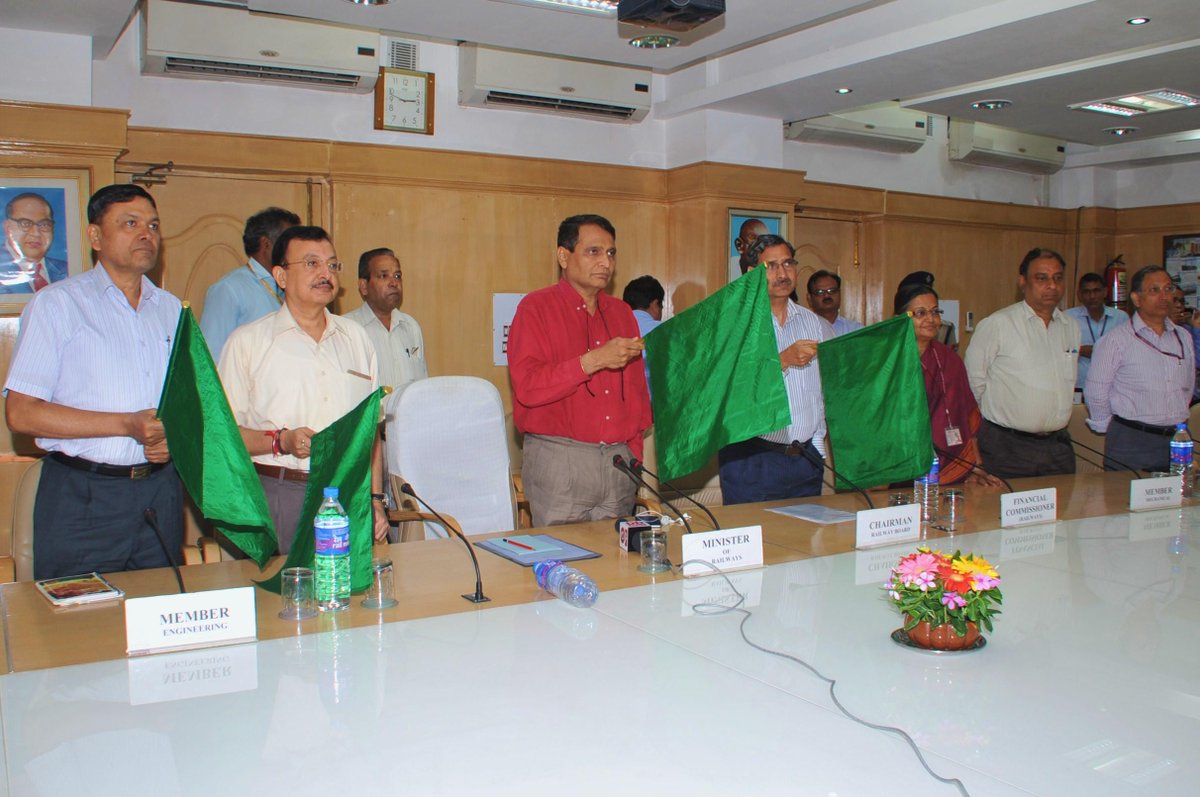 Ministry of Railways tweet media