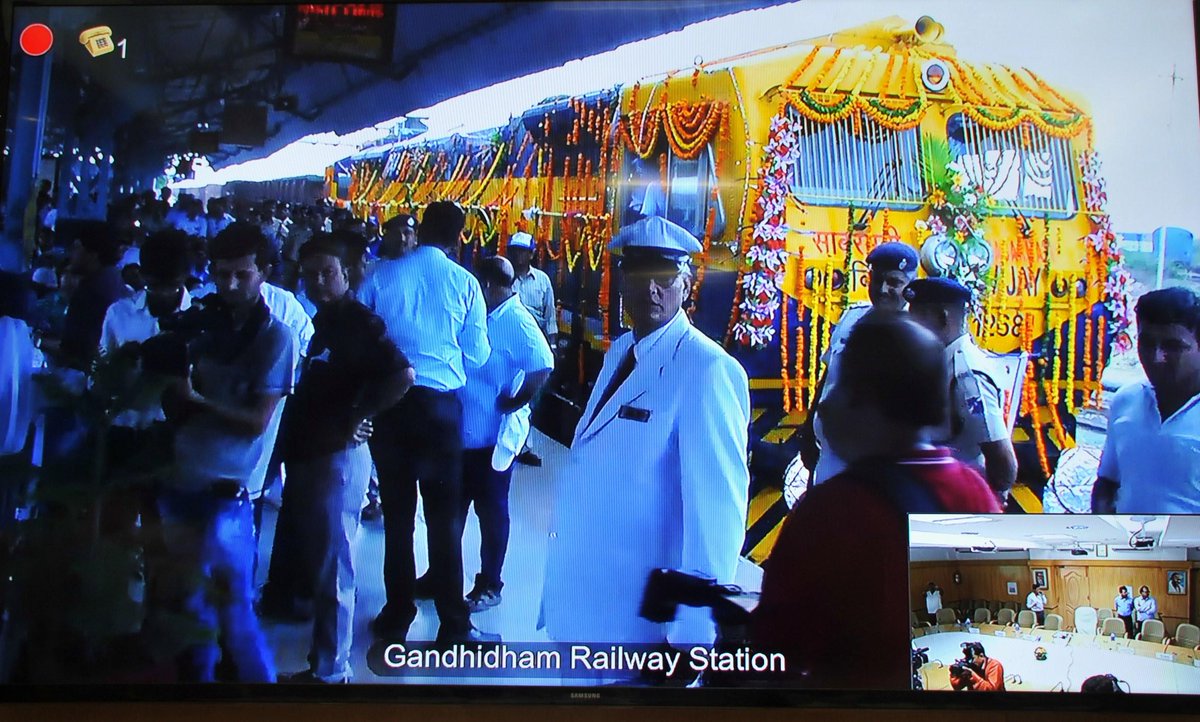 Ministry of Railways tweet media